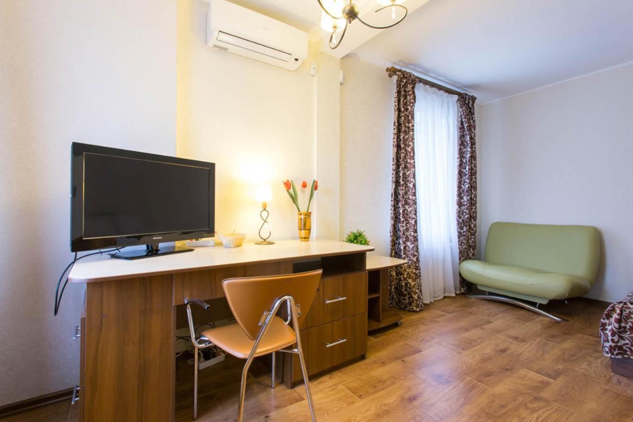 Excellent studio apartment in the Center - Kravtsova lane 13B Charkiv Esterno foto