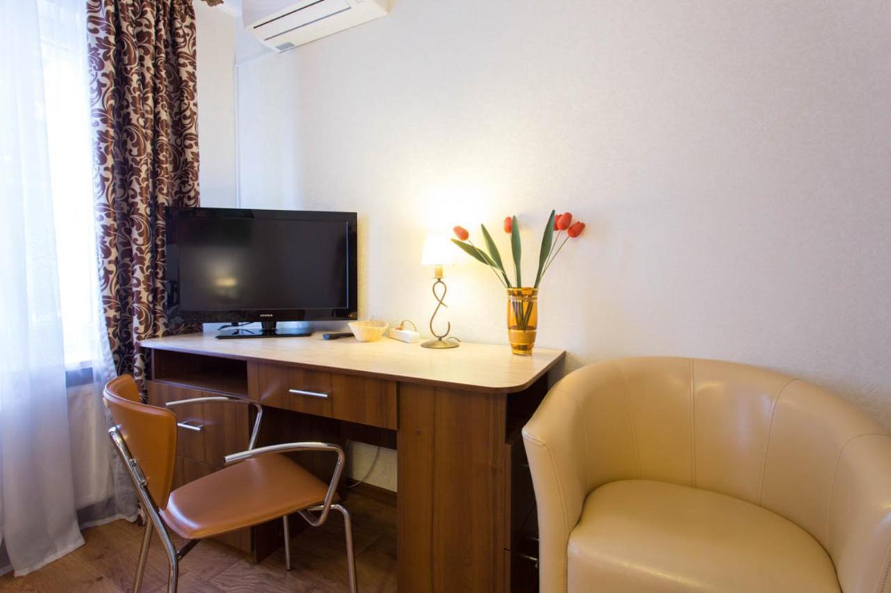 Excellent studio apartment in the Center - Kravtsova lane 13B Charkiv Esterno foto